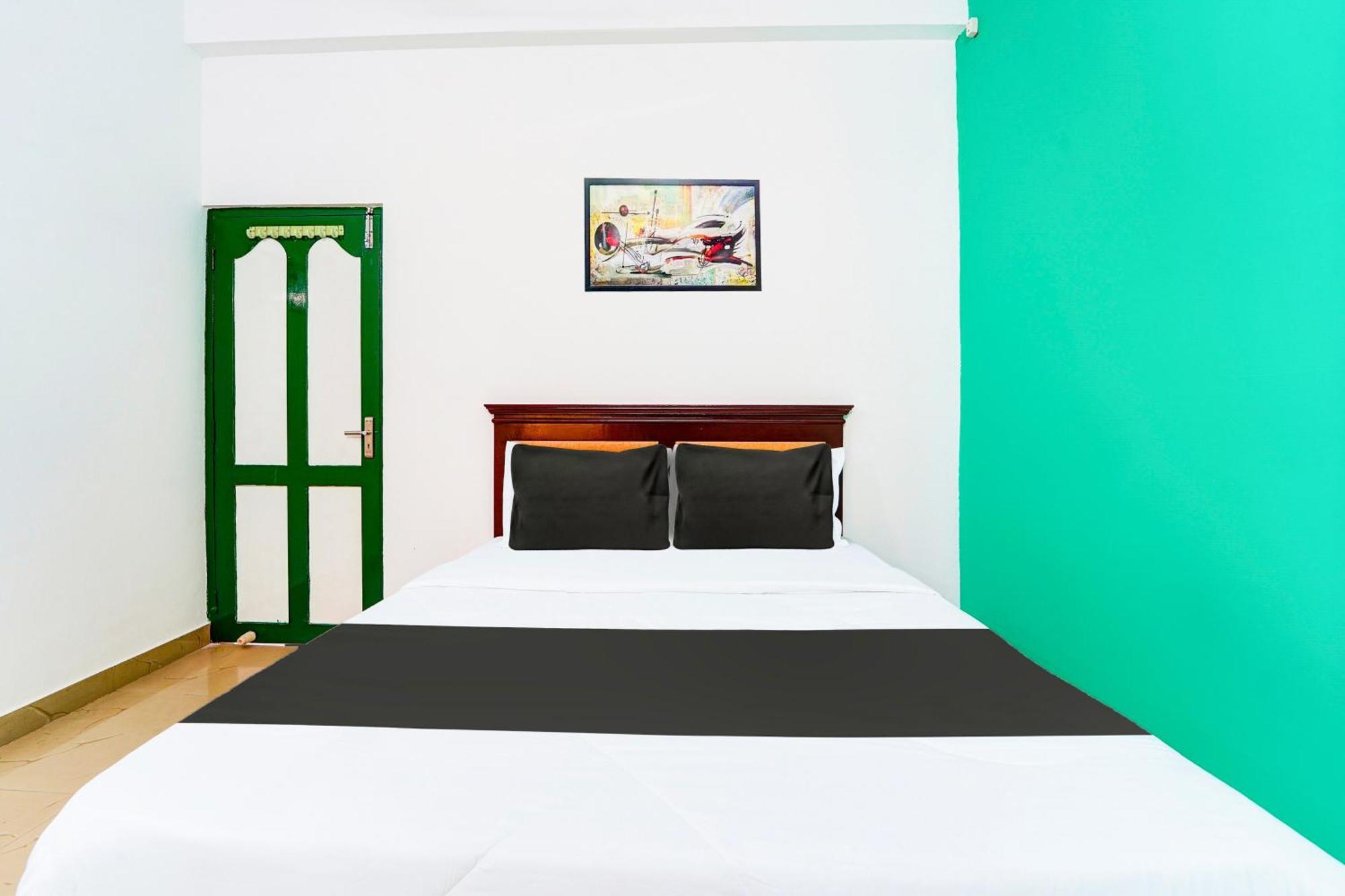 Super Hotel O Vennala Near Palarivattom Kochi Extérieur photo