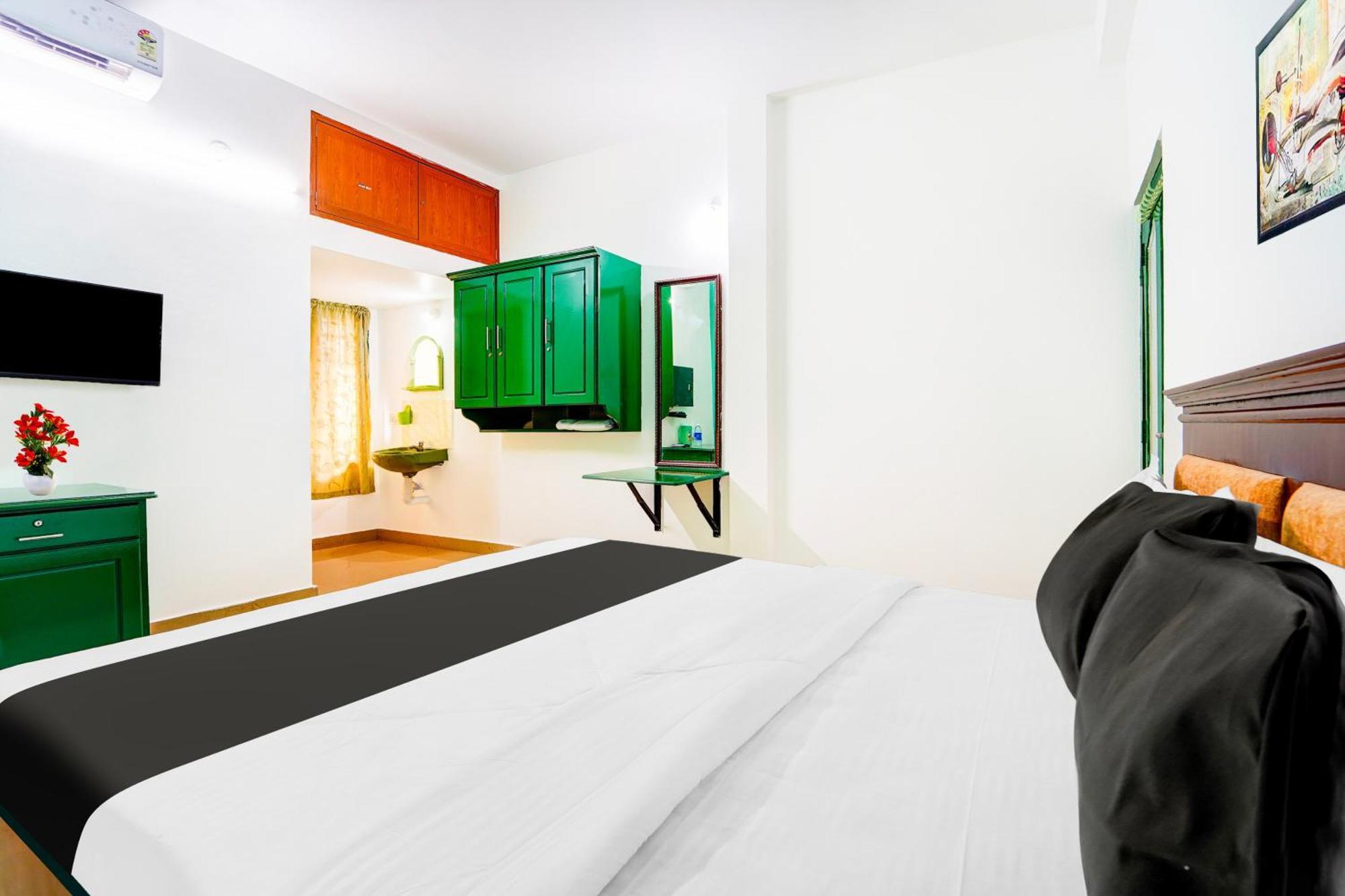 Super Hotel O Vennala Near Palarivattom Kochi Extérieur photo